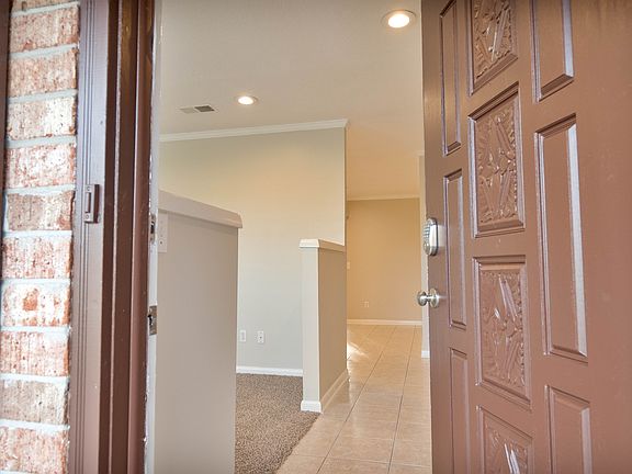 4th image of 8820 Osprey Ln