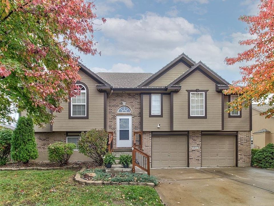 1st image of 1817 NW Rosewood Dr