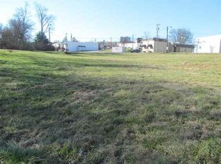 Bank St, Athens, TN 37303