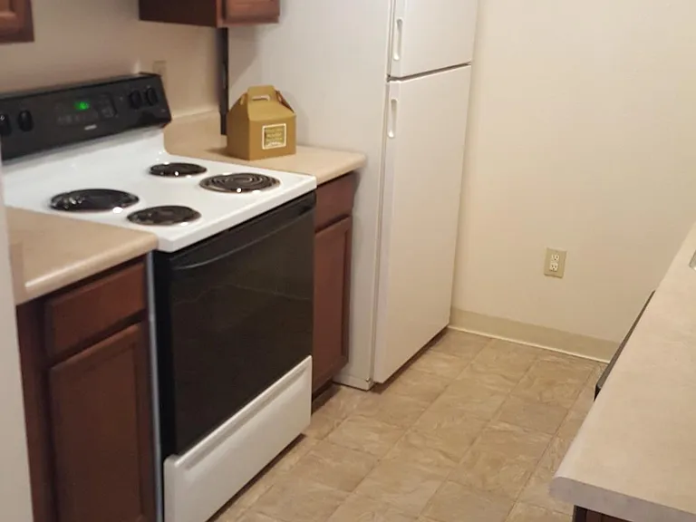 Westgate Village Apartments — Photo 3