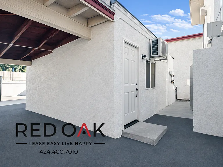400 Western Ave #9 — Photo 14