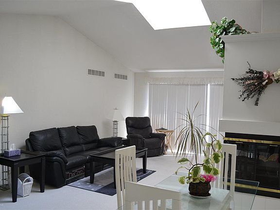 5th image of 16322 Paint Creek Cir