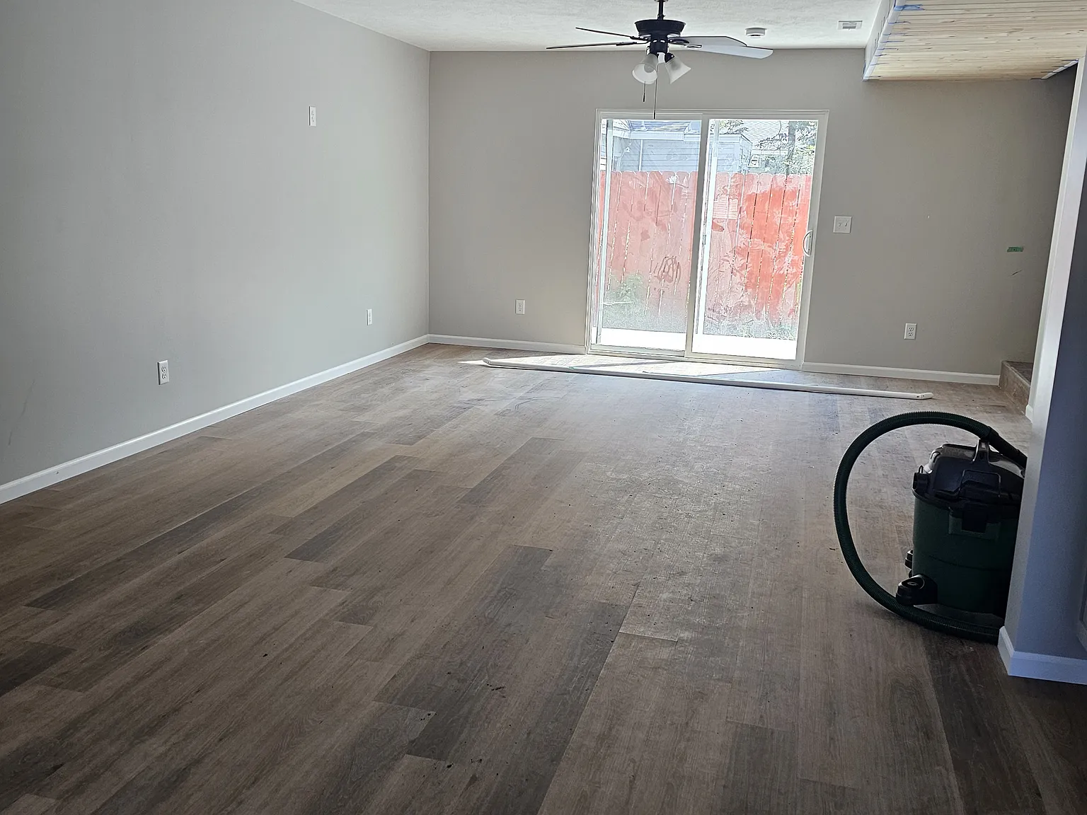 3 bed, 1.5 bath, 1620 sqft, $1,700 — Photo 4
