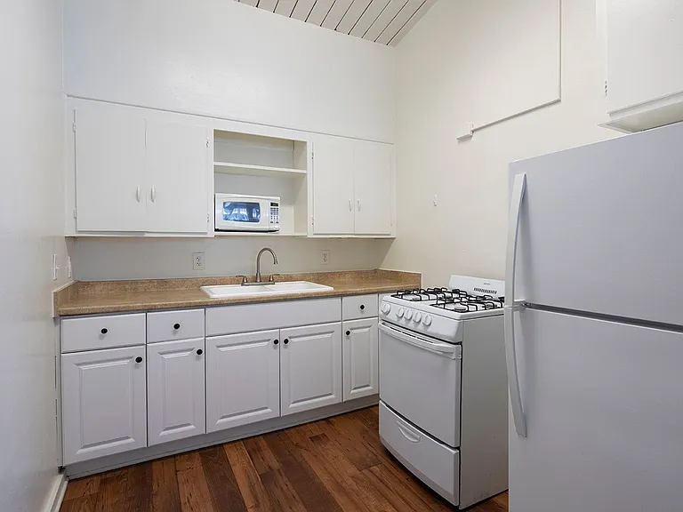 Aztec Lofts Apartments — Photo 24
