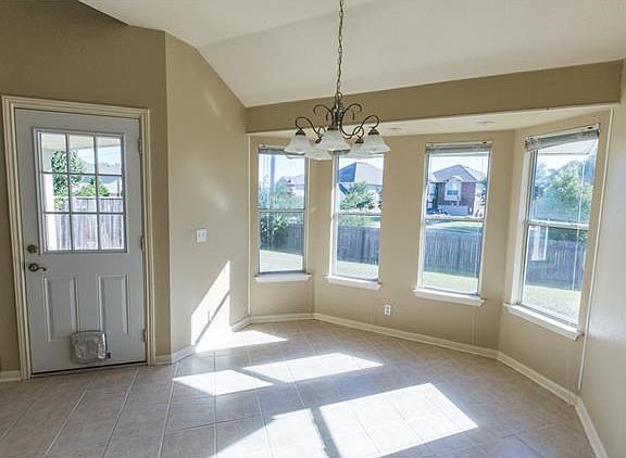 5th image of 106 Meadowside Dr