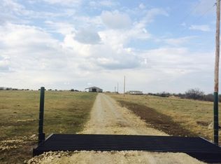 5800 E Gate Rd, Newkirk, OK 74647