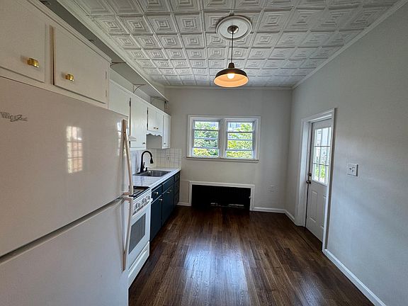 2nd image of 308 Summit Ave #1E