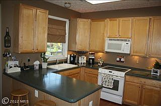 3rd image of 767 Hickory Limb Cir W
