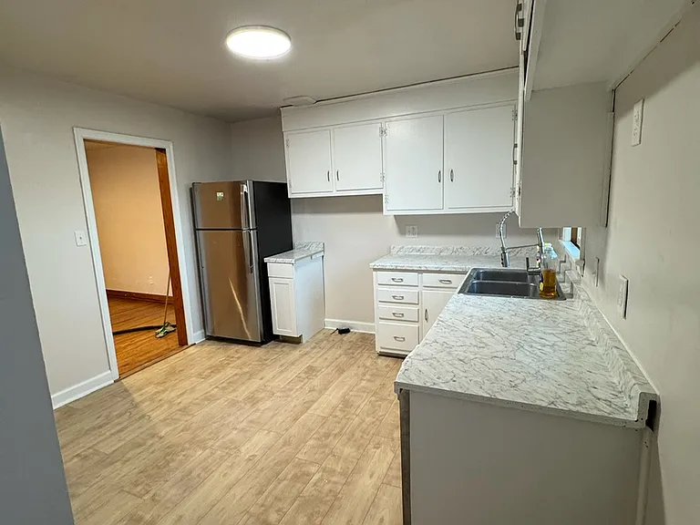 707 Crystal Dr — Photo 25