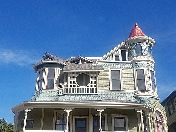 2nd image of 1441 Carroll Ave
