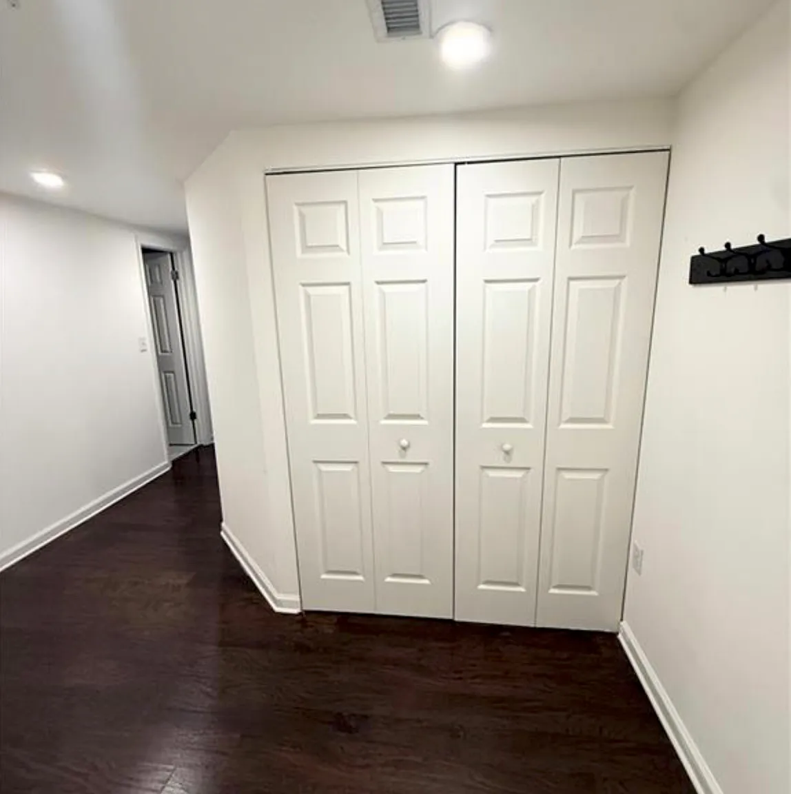 1 bed, 1.0 bath, $2,000 — Photo 2