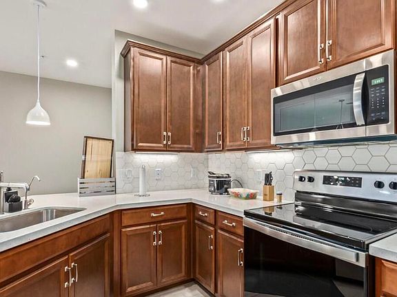 4th image of 2511 W Queen Creek Rd Unit 102
