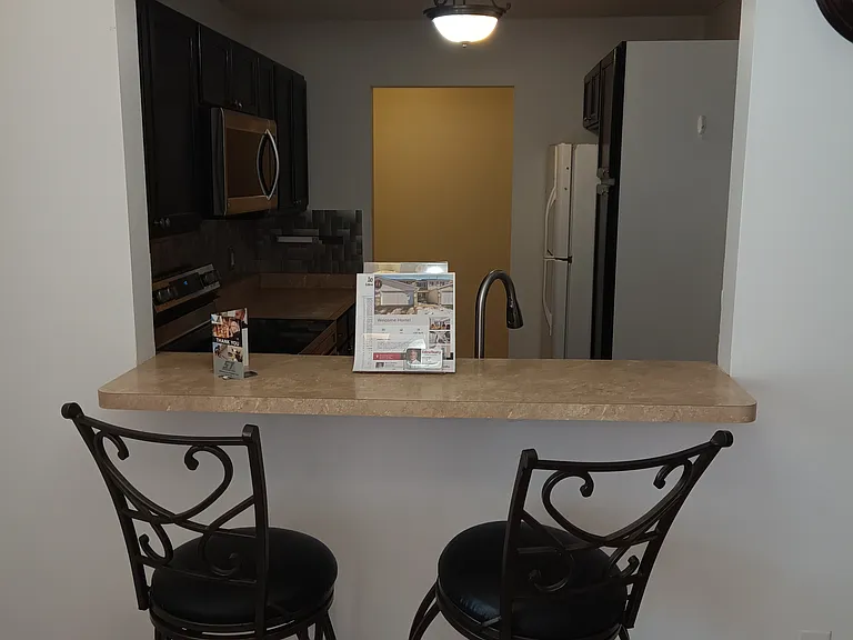 943 Serenity Cir — Photo 6