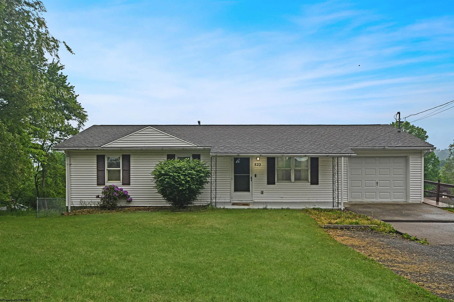 522 Cherokee Dr photo 1
