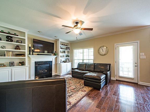 5th image of 1937 Indian Springs Ln