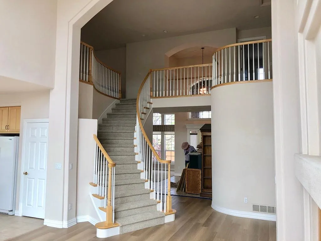 3 bed, 3004 sqft, $4,100 — Photo 2