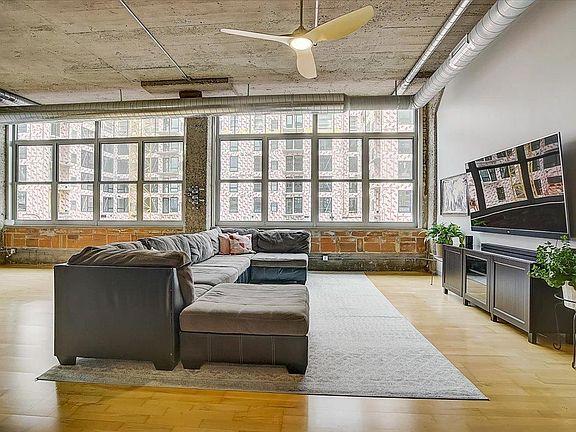 4th image of 521 S 7th St Unit 310