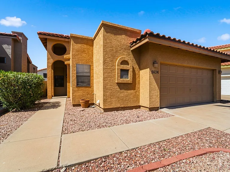 5924 E Aire Libre Ln — Photo 5