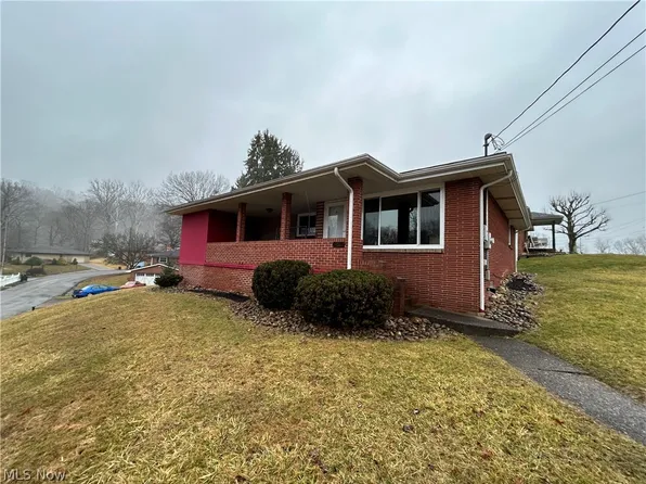 110 White Bell Cir, Wellsburg, WV 26070