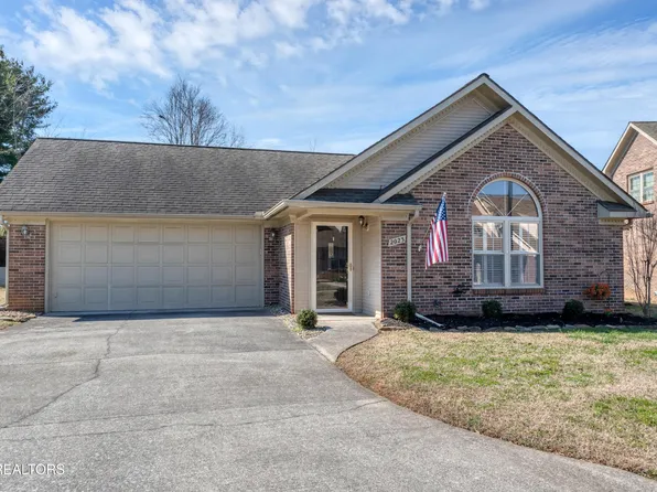 2023 Cochran Pl, Maryville, TN 37803