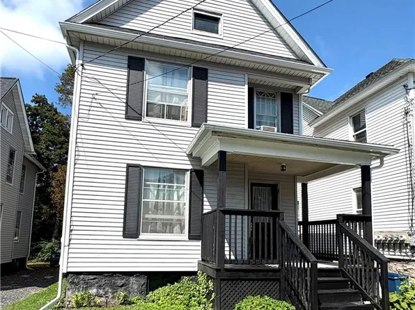 213 Janet St, Auburn, NY 13021