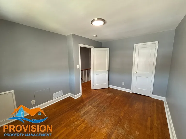 120 Kingston Rd — Photo 11