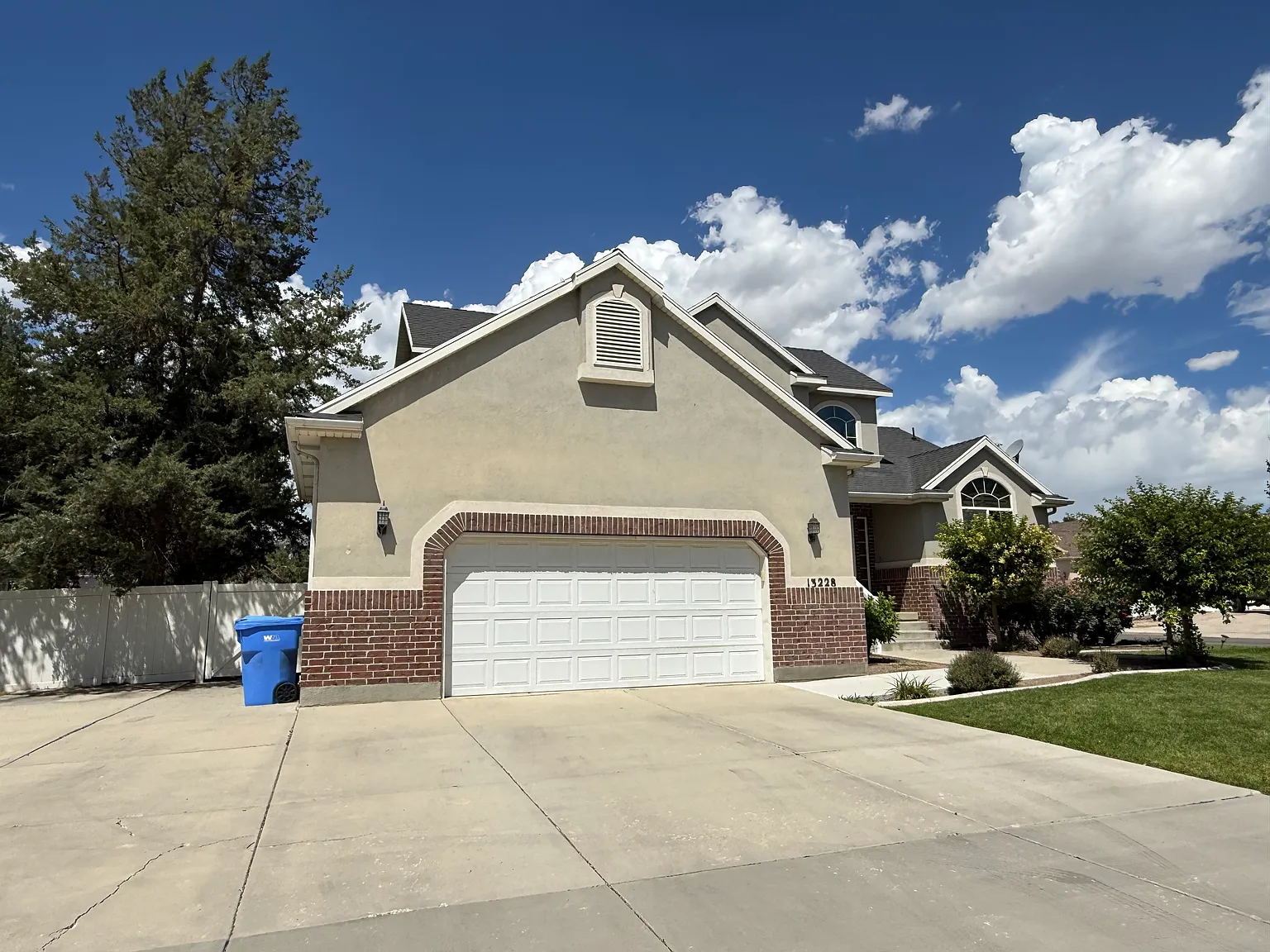 13228 S 2600 W — Photo 3