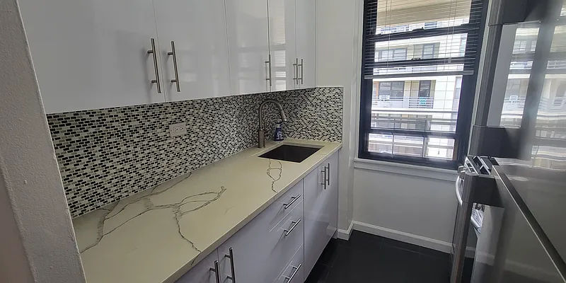 Rented by Benjamin Realty Since 1980 | media 30