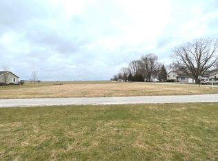 401 N Grant St, Broadlands, IL