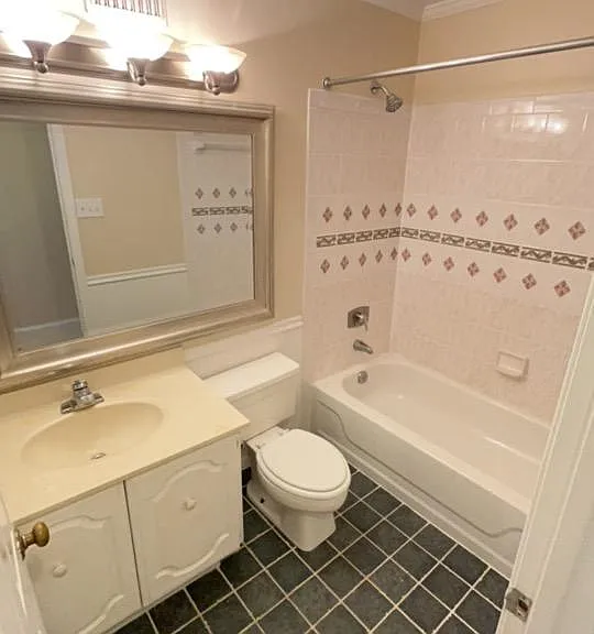 1676 Beekman Pl NW #C — Photo 34