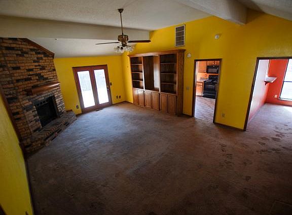 3rd image of 712 Westview Dr
