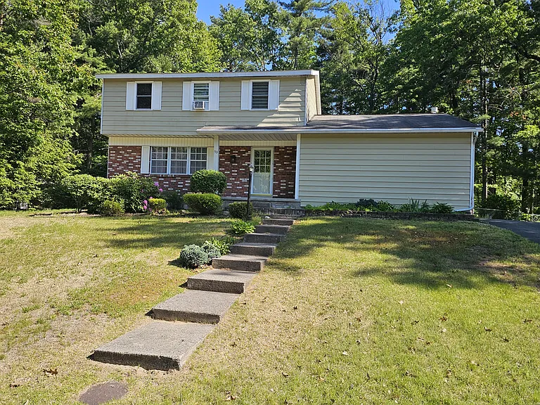 53 Tamarack Trl — Photo 1