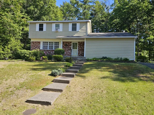 53 Tamarack Trl, Saratoga Springs, NY 12866