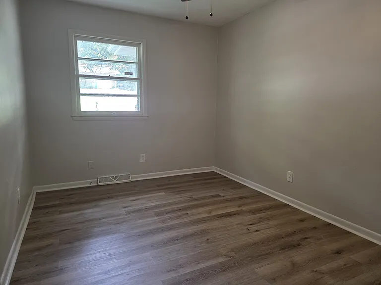 2804 Brett Rd NW — Photo 8