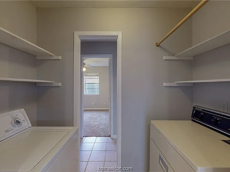 1107 Braeswood Dr — Photo 39