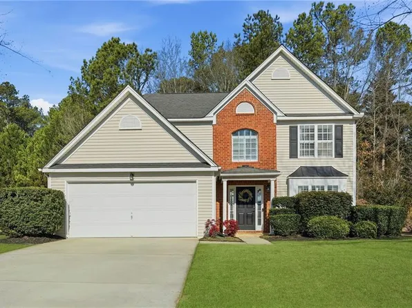 1230 Skipping Rock Ln, Grayson, GA 30017