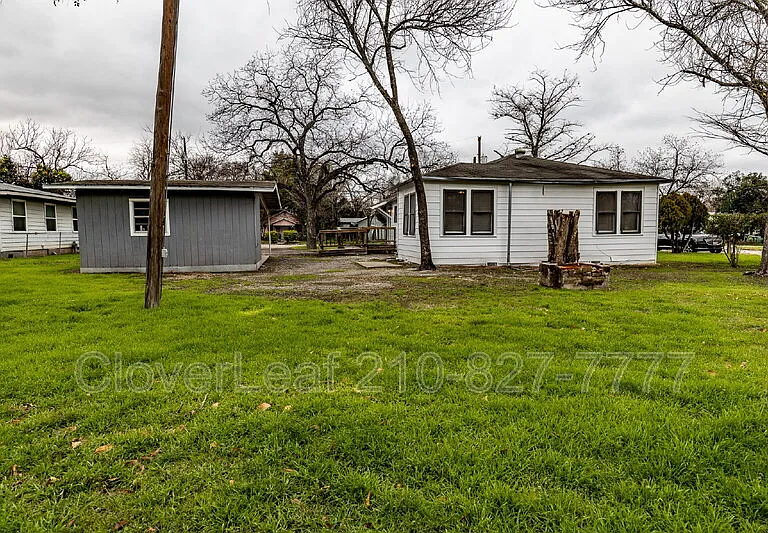 295 N Peach Ave — Photo 23