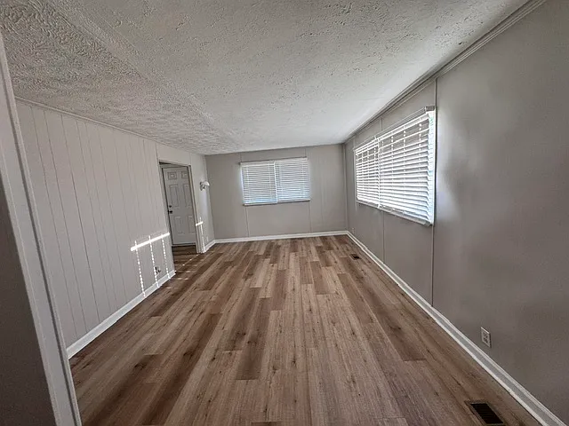 3940 Sandclay Rd — Photo 9