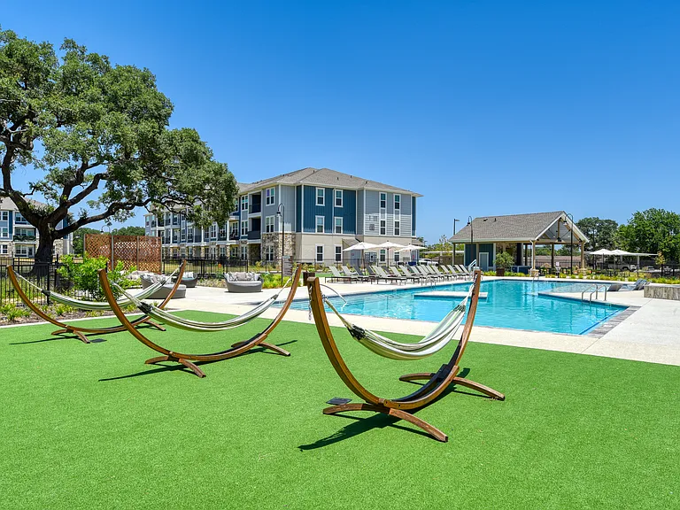 Estraya Boerne — Photo 16