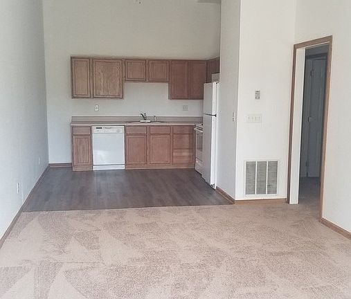 5th image of 1000 Pinnacle Height Dr #1005