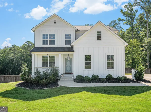 154 Creekstone Dr, Dallas, GA 30132