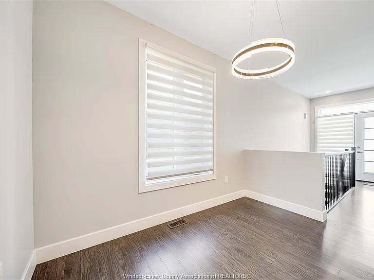 1935 Ethan Ct — Photo 23