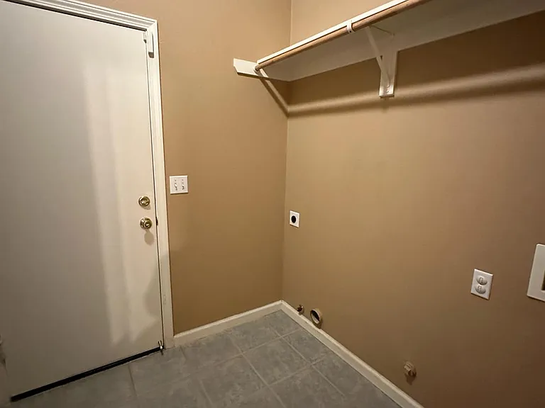 2688 E Omaha Ave — Photo 23