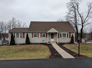 1610 Clearview Rd, Lansdale, PA 19446