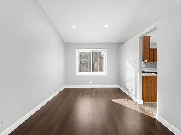 4th image of 1166 N Cardinal Dr