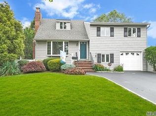 63 Roy Ave, Massapequa, NY 11758