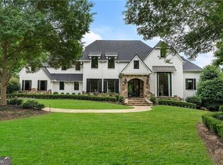1022 Little Darby Ln, Suwanee, GA 30024