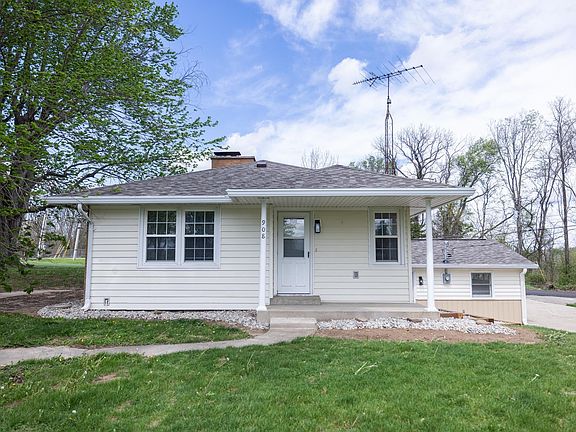 2nd image of 908 W Maple Dr