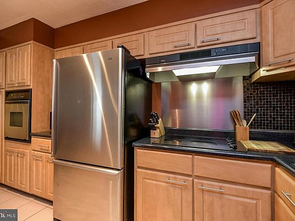 5th image of 1101 Saint Paul St Unit 1612