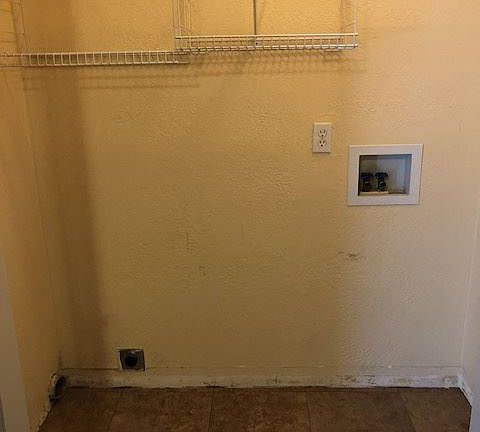 4th image of 2781 Brae Dr